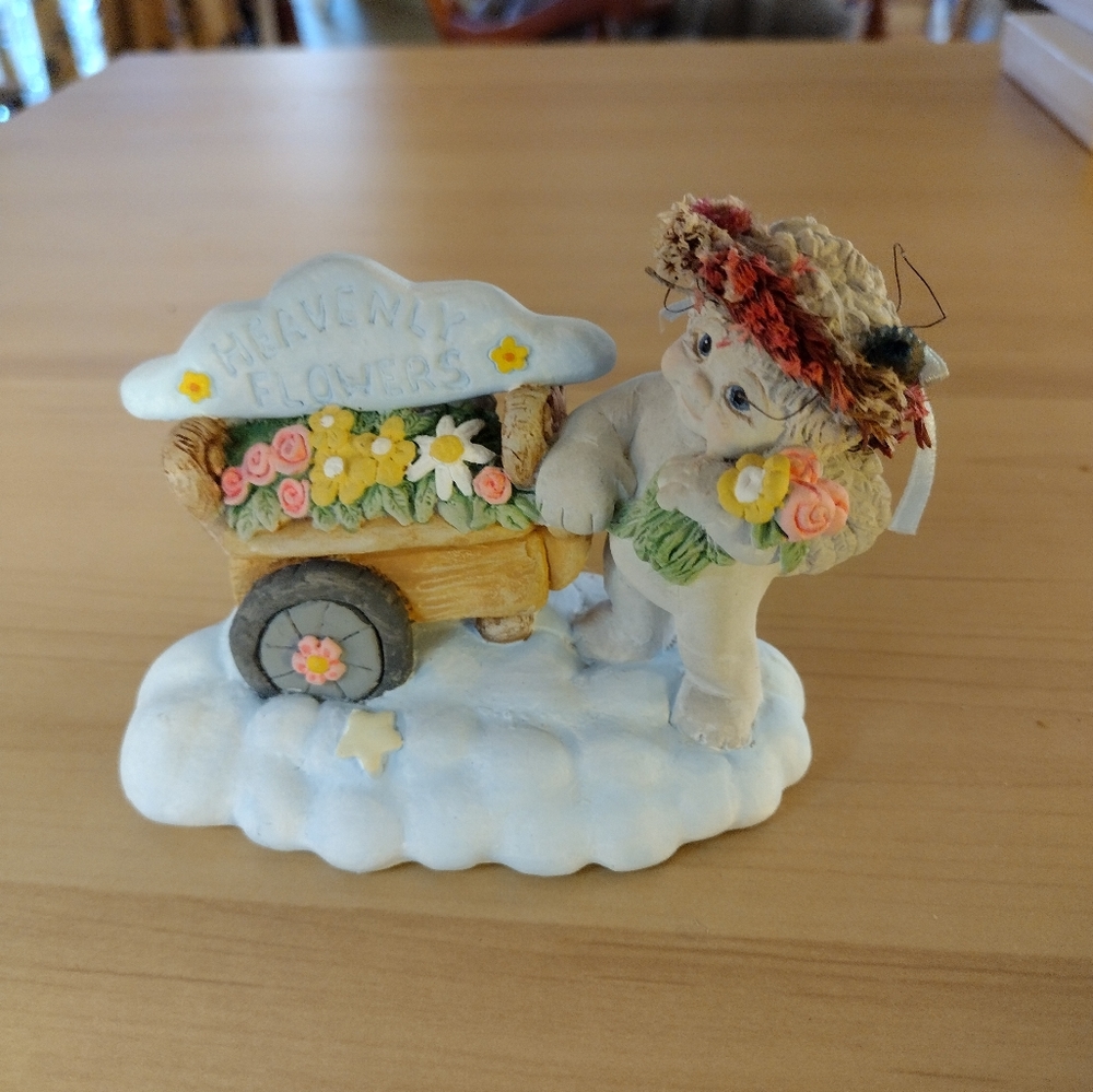 Dreamsicle figurine.